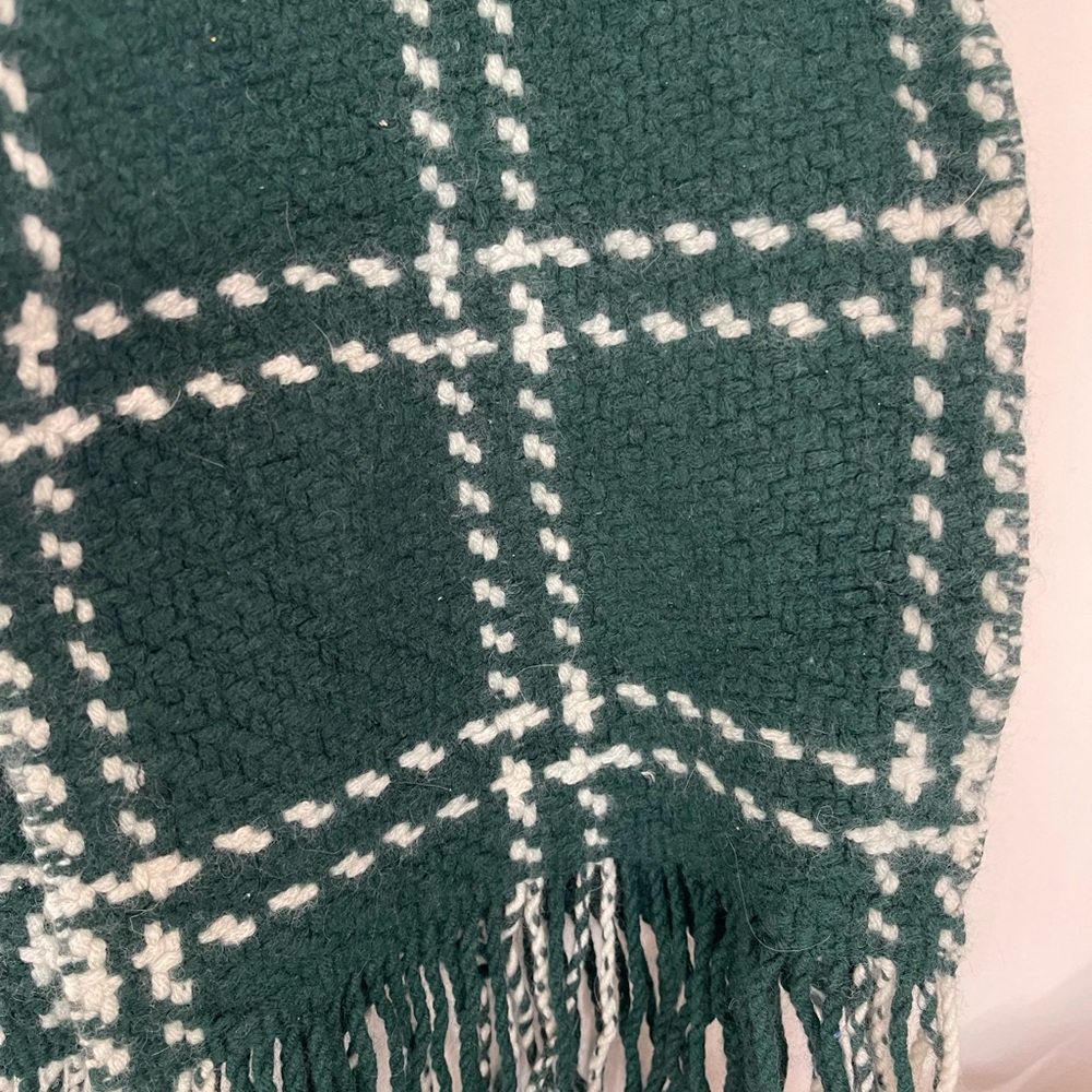 Scarves - Picture 2 of 7